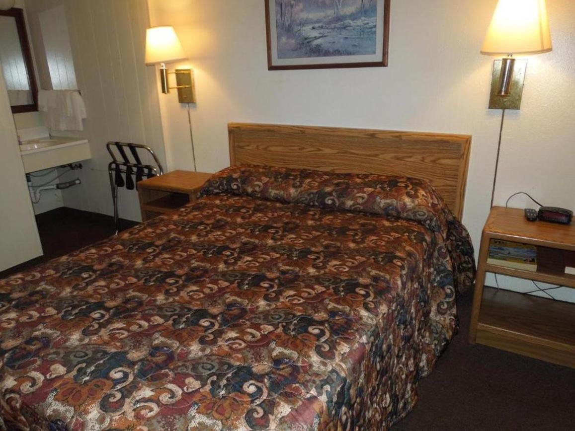 סנדוסקי Value Inn Motel מראה חיצוני תמונה