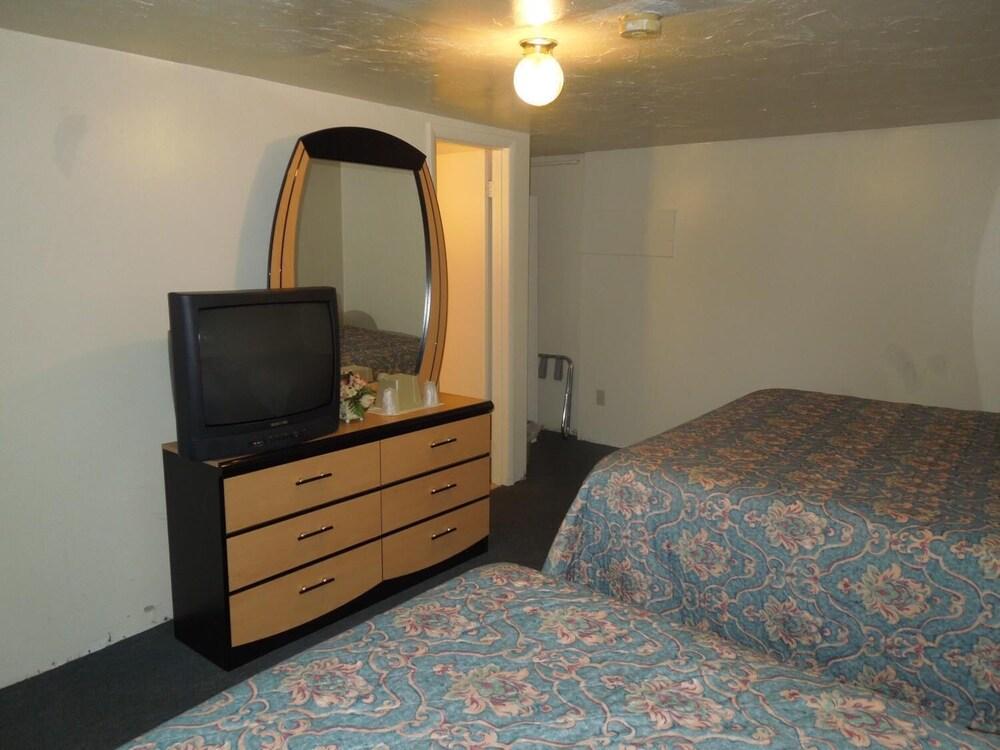 סנדוסקי Value Inn Motel מראה חיצוני תמונה